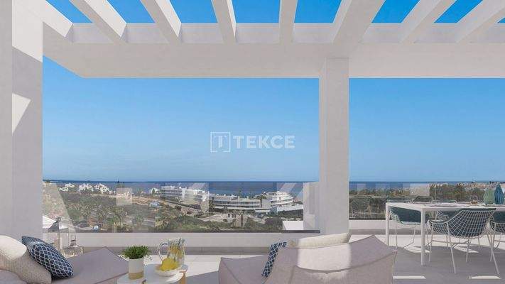 Newly-Built Apartments with Sea View in Estepona, Málaga