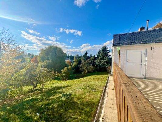 13_Terrasse mit Blick in Garten.jpeg