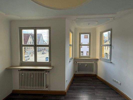 Wohnzimmer mit Erker