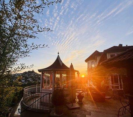 spektakuläre Sonnenuntergänge