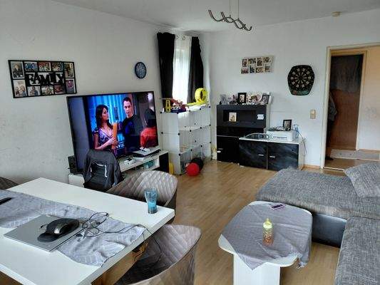 Wohnzimmer_Bild 2.jpg