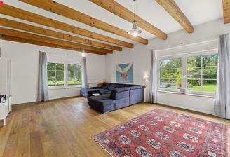 Großzügiges Wohnzimmer