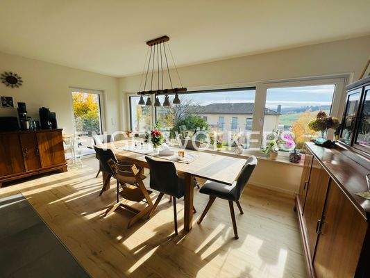 Küche mit Balkon und herrlichem Naturblick