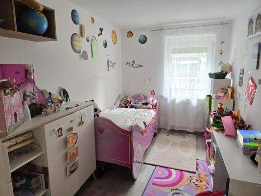Schlafzimmer (EG)