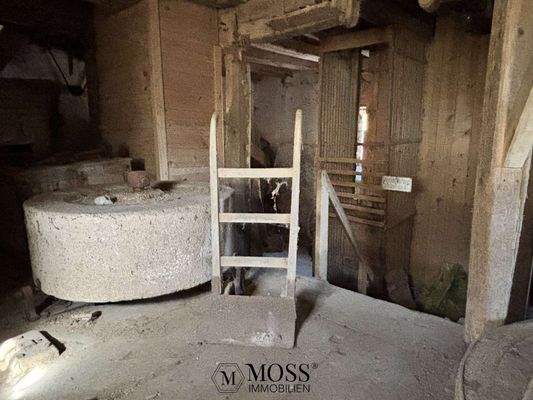 und da liegen Sie, die Mühlsteine