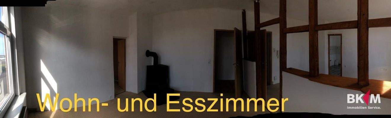 Wohn- und Esszimmer Mehrfamilienhaus