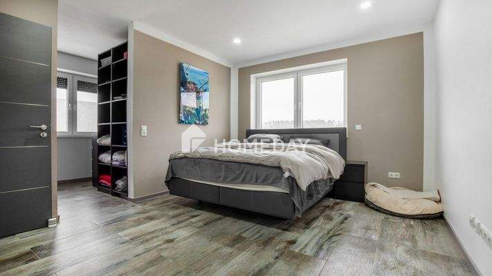 1. OG Elternschlafzimmer 1