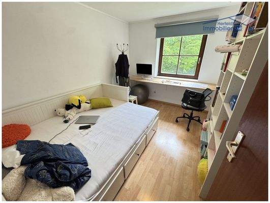 Schlafzimmer/Kinderzimmer/Büro mit Lechblick