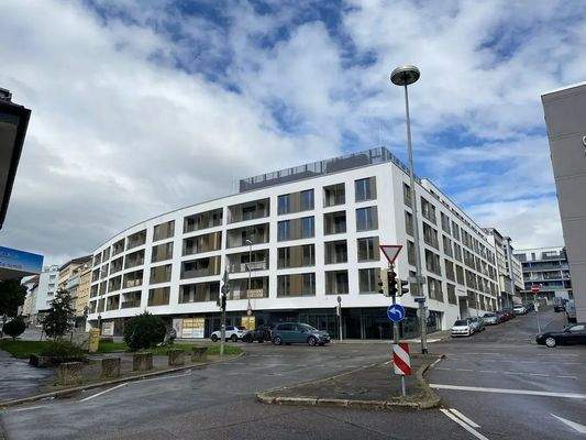 Außenansicht Gebäude.jpg