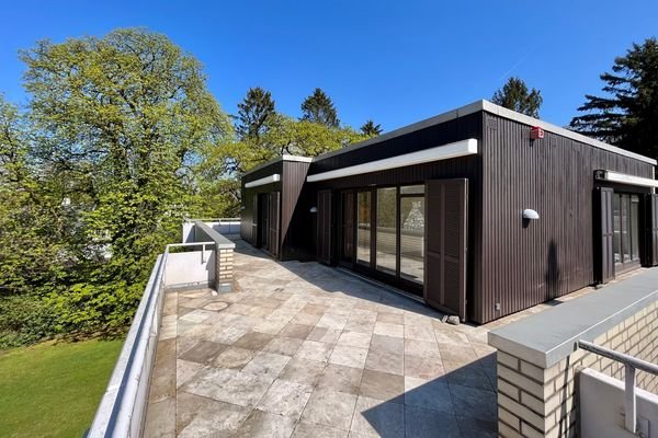 ca. 75 m² Dachterrasse!