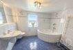 Bad mit Wanne