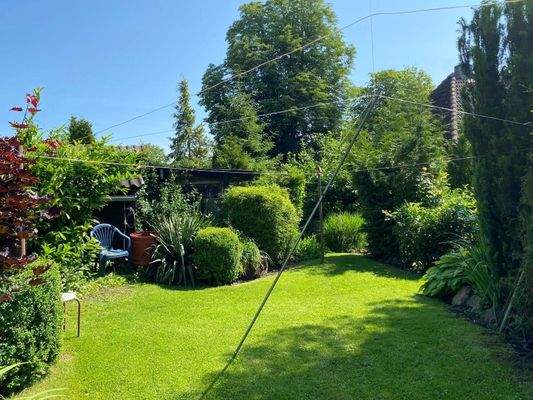 Grundstück, Nebengebäude