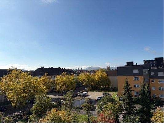Blick vom Wohn- und Schlafzimmer