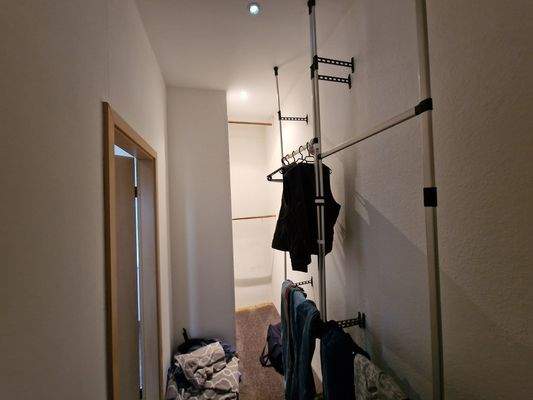 begehbarer Kleiderschrank 