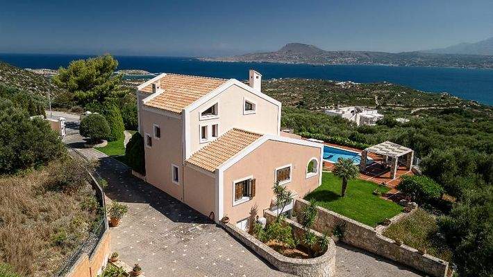 Kreta, Sternes: Luxusvilla in erhabener Lage mit perfekter Aussicht zu verkaufen