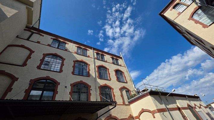 Aussenansicht Bild 2.jpg