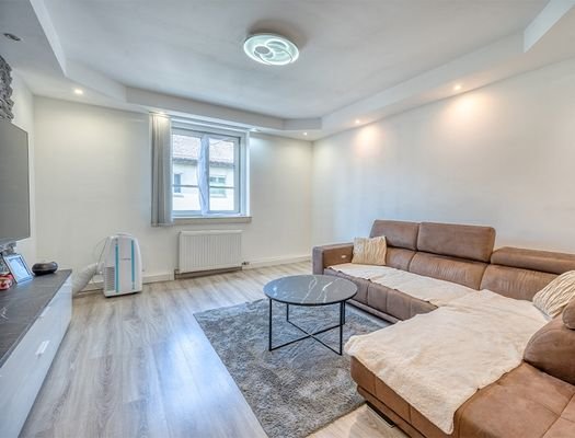 HP1-4-Zimmer-Wohnung-Lehen-Wohnzimmer