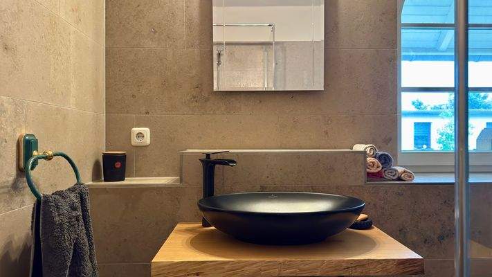 Badezimmer im Erdgeschoss, Detailansicht Markenprodukte