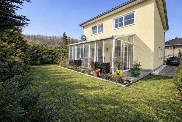 Blick in Richtung Rückseite der Stadtvilla