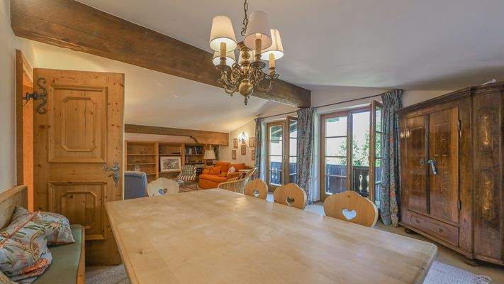 KITZIMMO-Gemütliche Dachgeschosswohnung in Toplage mieten - Immobilien Reith.