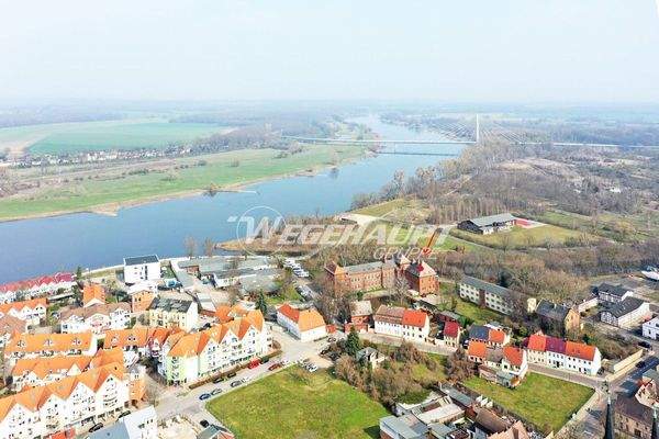 61_Drohnenbild mit Blick Norden zur neuen Elbbrücke