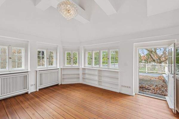 Schlafzimmer mit exklusiver Terrasse