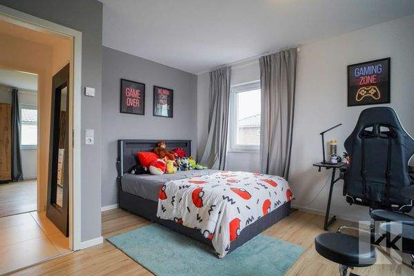 ...Zwei geräumige Kinderzimmer