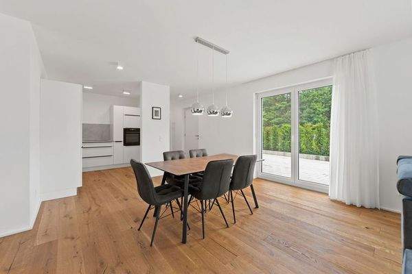 EG Esstisch _ Küche