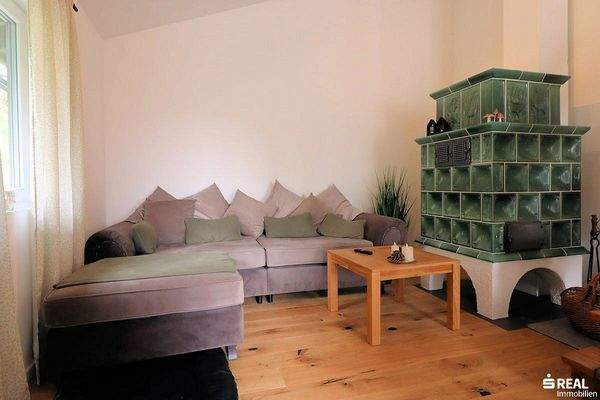 Wohnbereich mit Kachelofen