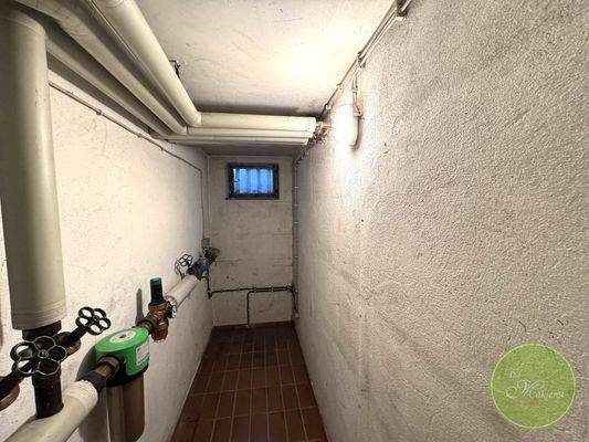 IHR Kellerabteil zur Wohnung.