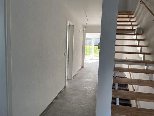 1 OG Gang WoZi - Treppe 2.OG