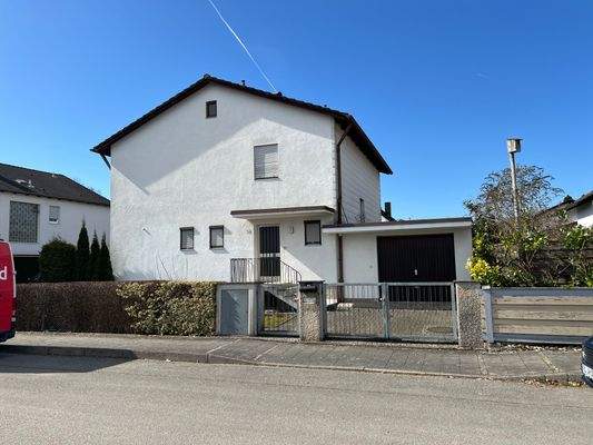 Hausansicht-Eingang im Osten