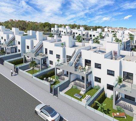 Apartments with Private Gardens in a Project with Pool in Alicante