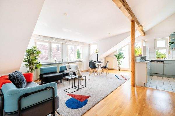 Offener Wohn- & Essbereich mit