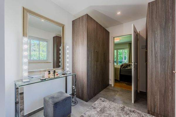 Ankleide im Masterbad