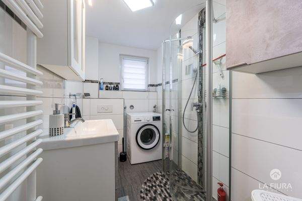 Dusche, Waschmaschine