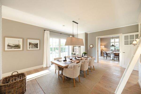 Essbereich mit Blick Richtung Küche