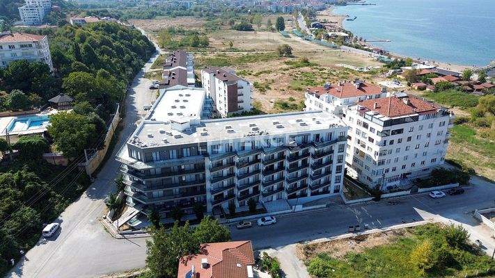 Impressive View Apartments in a Project in Yalova Çınarcık