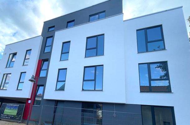 Außenansicht (Bauphase)