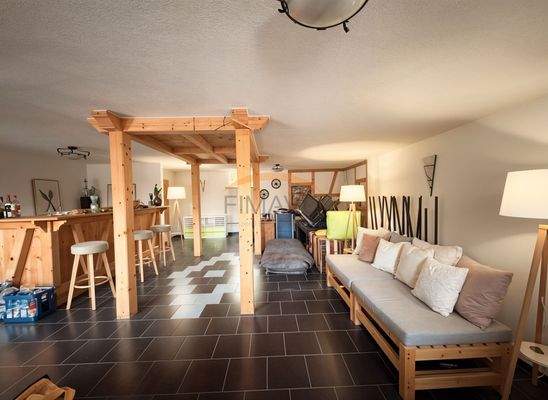 Partyraum - (KI generiert)