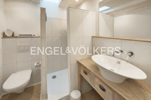 Hochwertiges Duschbad