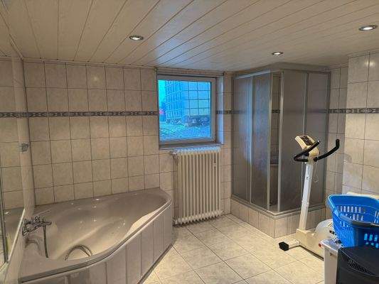 Badezimmer Keller.jpg