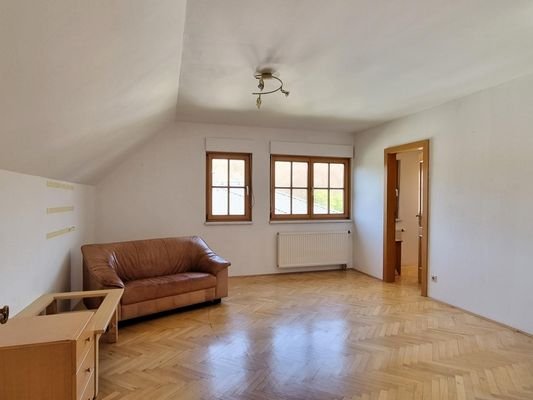 Zimmer 3 / DG