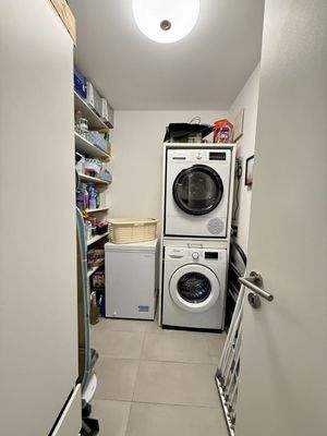 Abstellraum mit WM Anschluss