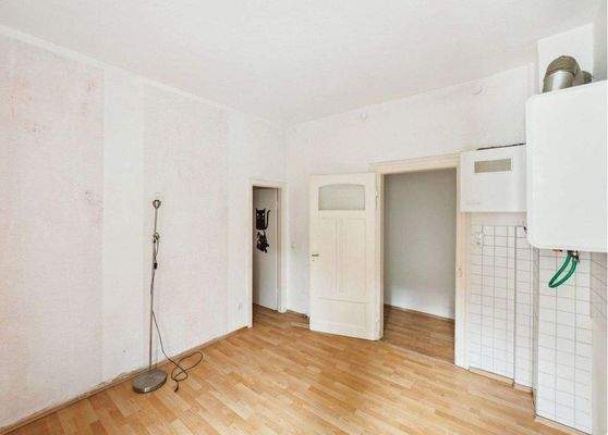 Geräumige Küche mit Platz für eine Essecke ähnlich