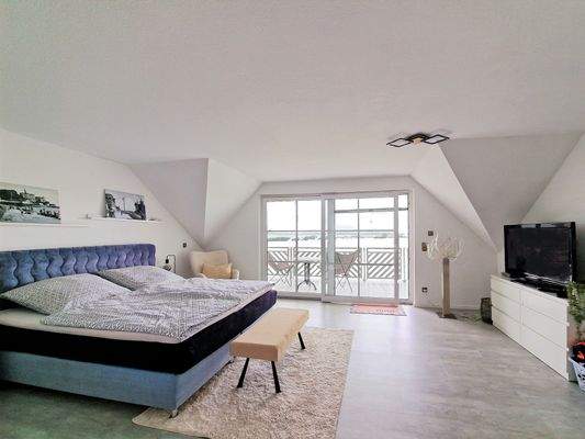 2FH-Sassnitz-13-Schlafzimmer1-OG-03-1.jpg