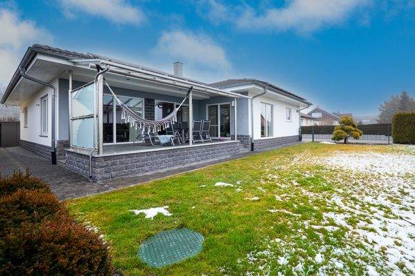 Garten vorne Südwest