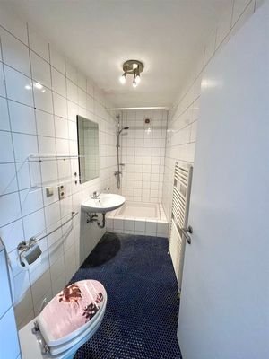 Badezimmer 1.OG