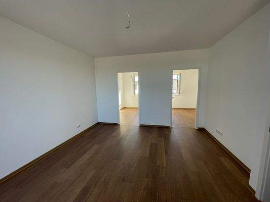 Schlafzimmer mit Ankleide.JPG