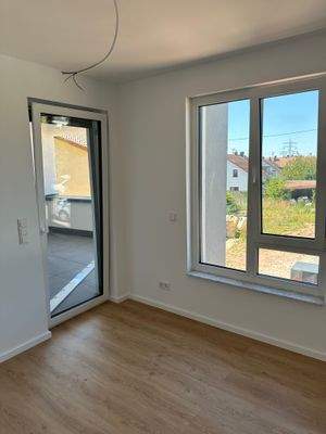 Kind- Arbeitszimmer Zugang Dachterrasse